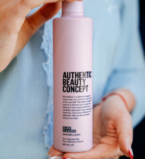 Authentic Beauty Concept Szampon Nabłyszczający do włosów