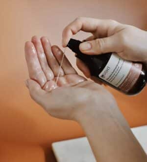 Insight Elasti-Curl Nabłyszczające serum olejowe do włosów kręconych 100 ml