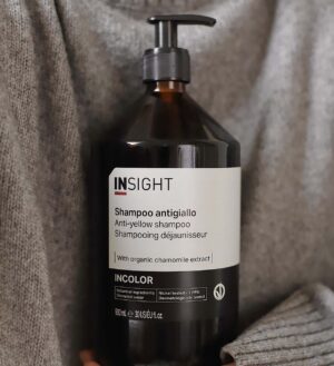 Insight Anti-Yellow Szampon niwelujący żółte odcienie 900ml